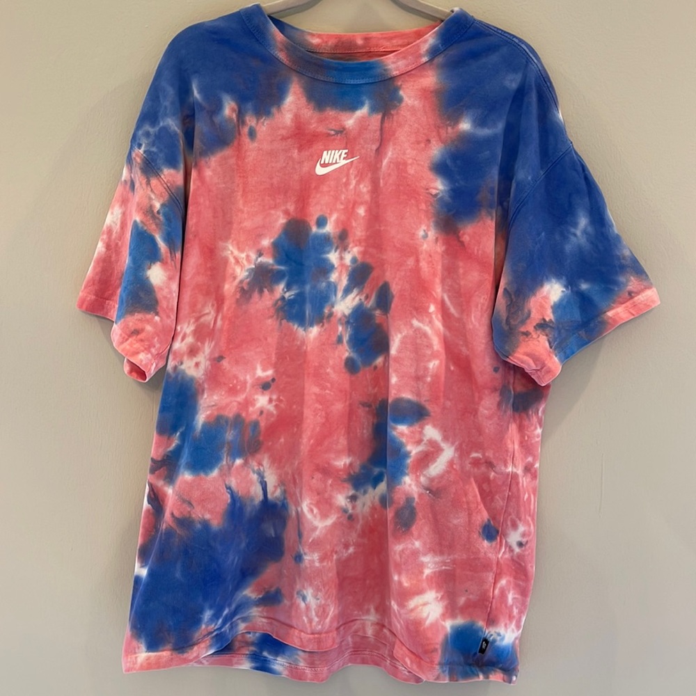 Nike tie dye tee shirt!